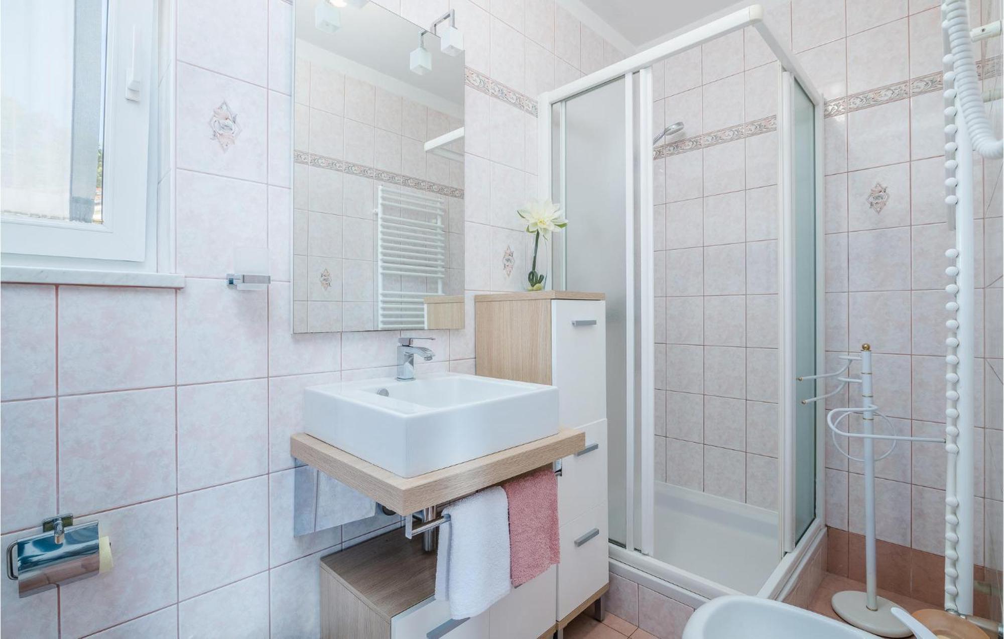 Gorgeous Apartment In Cizici With House Sea View Dış mekan fotoğraf