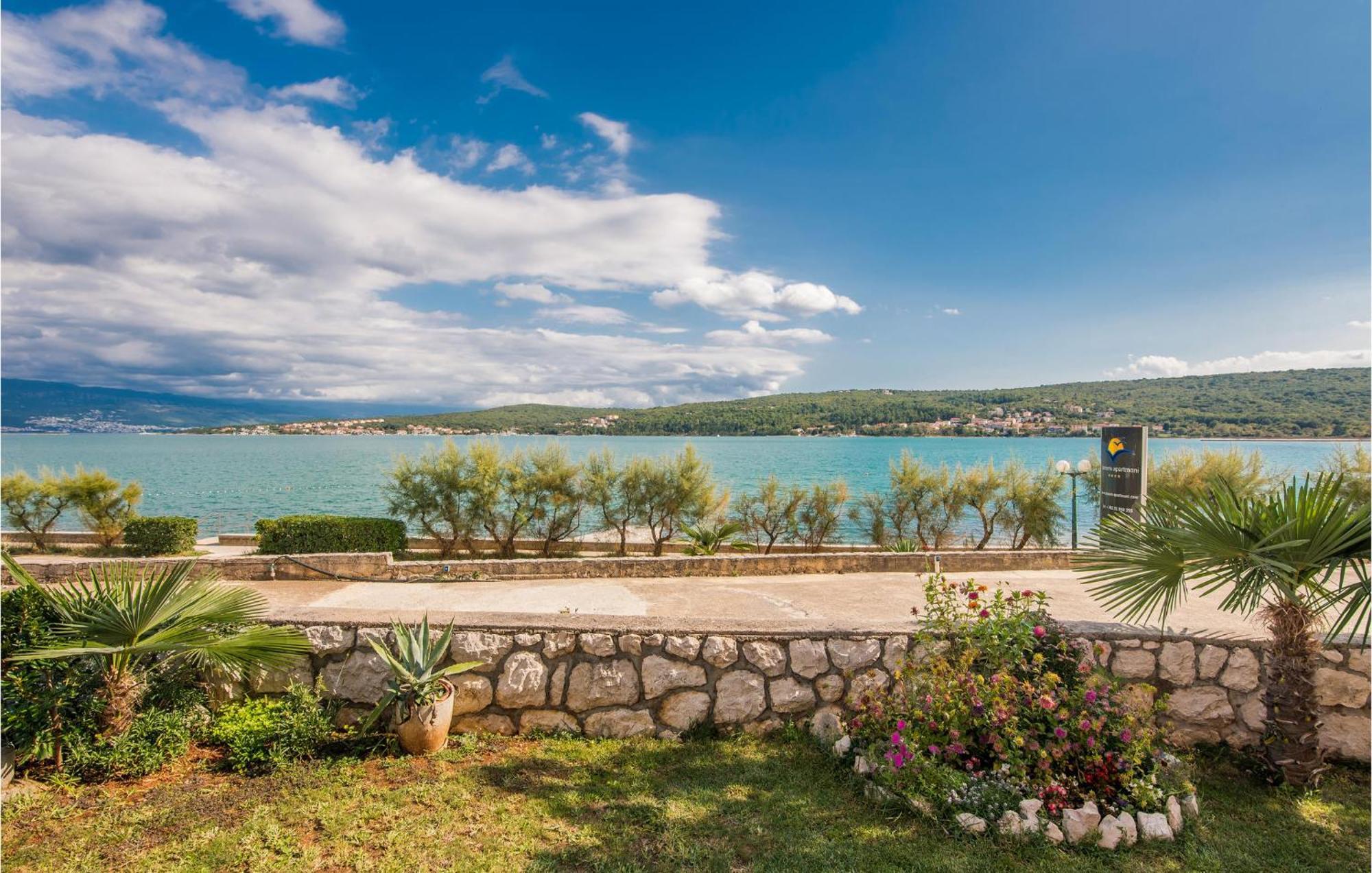 Gorgeous Apartment In Cizici With House Sea View Dış mekan fotoğraf